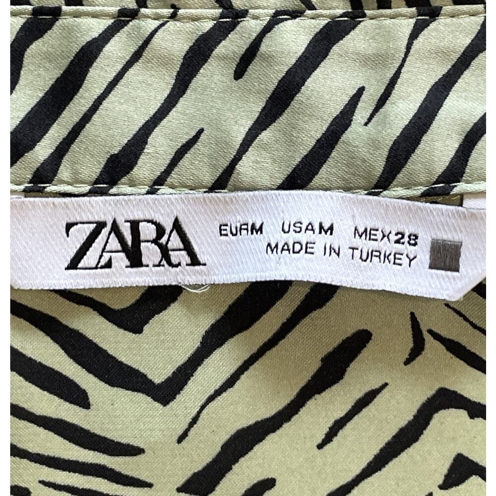 Zara Tiger Print Top Womens Medium Pale Green Black Animal Silky Button Blouse - Picture 5 of 9